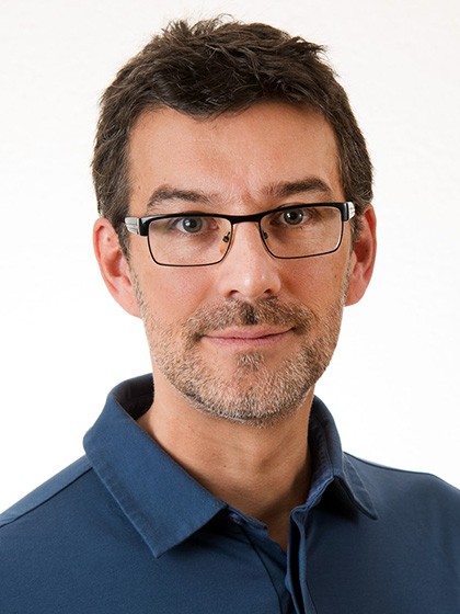 Dr.  Christian Liebske